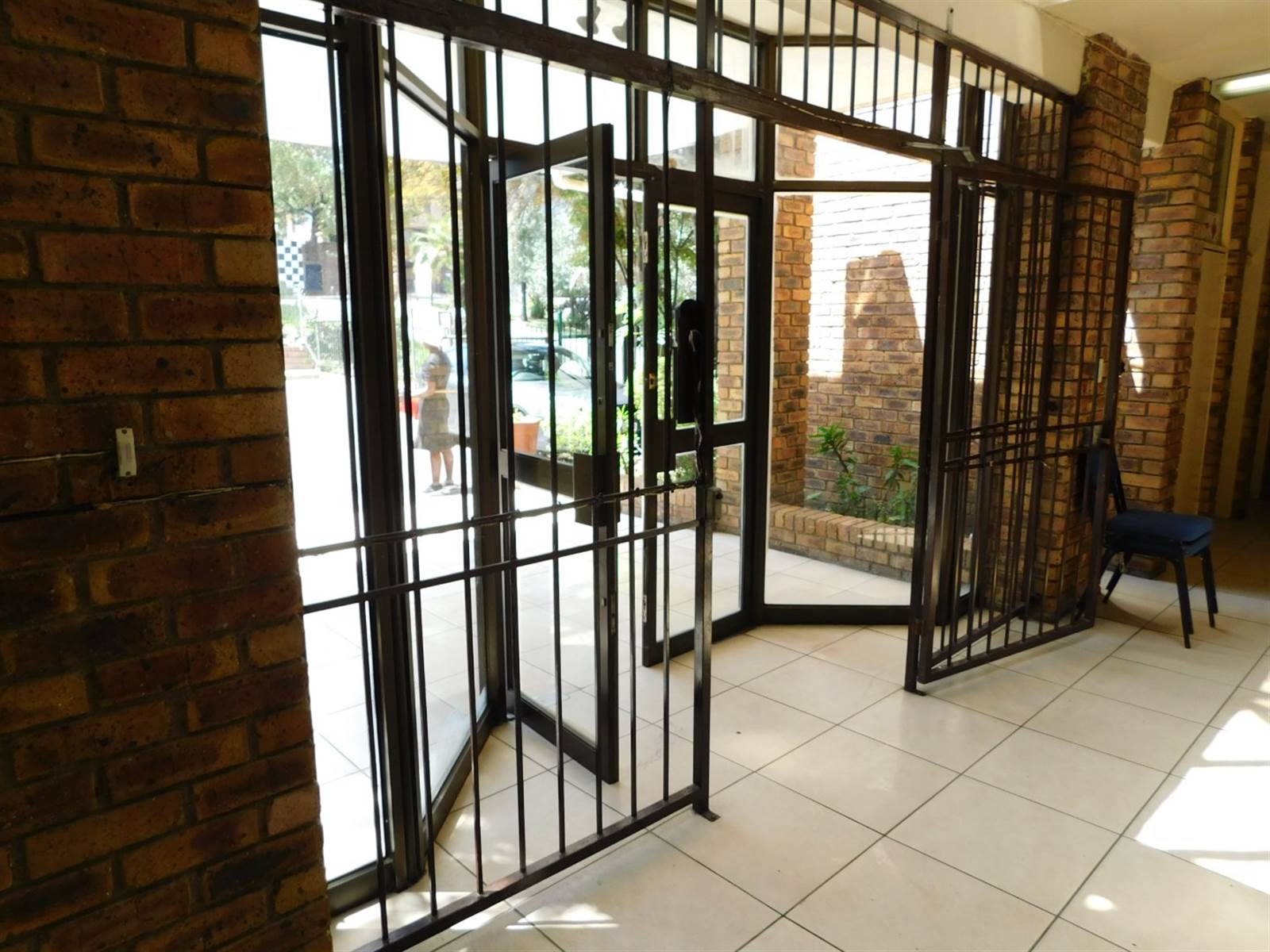 688  m² Office Space in Randburg Central photo number 5