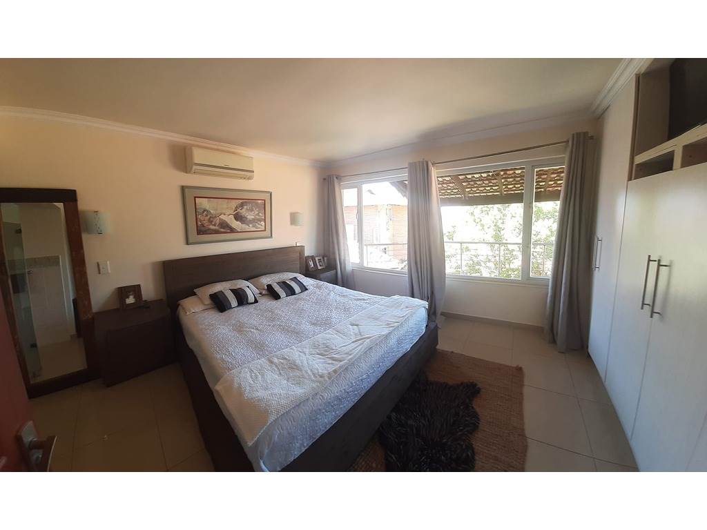 4 Bed Townhouse in Amanzimtoti photo number 22