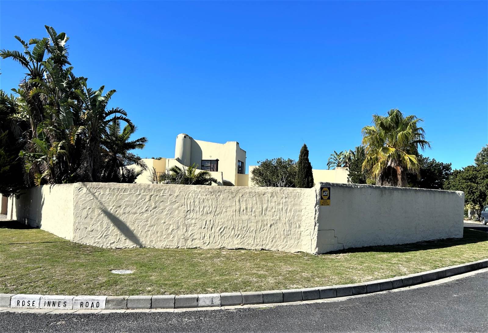 4 Bed House in Blouberg Rise photo number 22