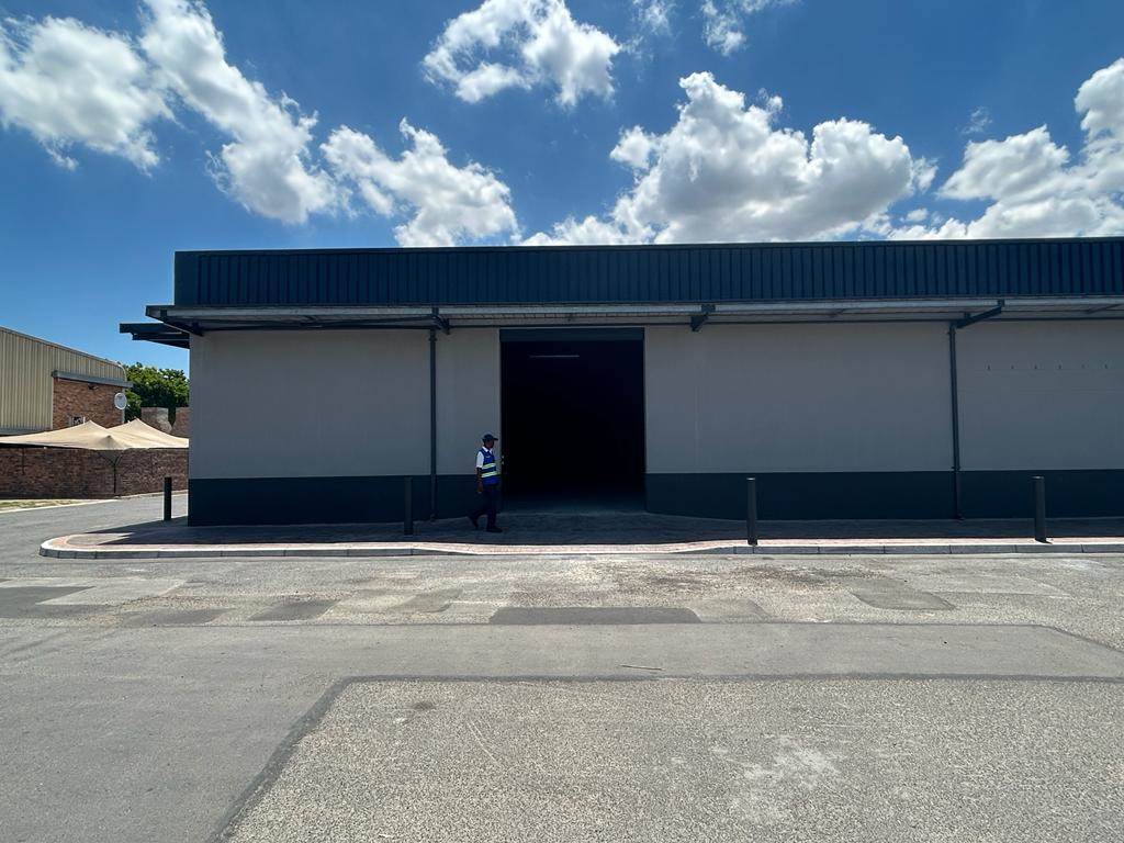 400  m² Industrial space in Brackenfell Central photo number 9