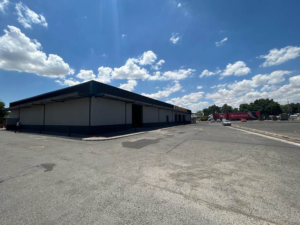 400  m² Industrial space in Brackenfell Central photo number 1