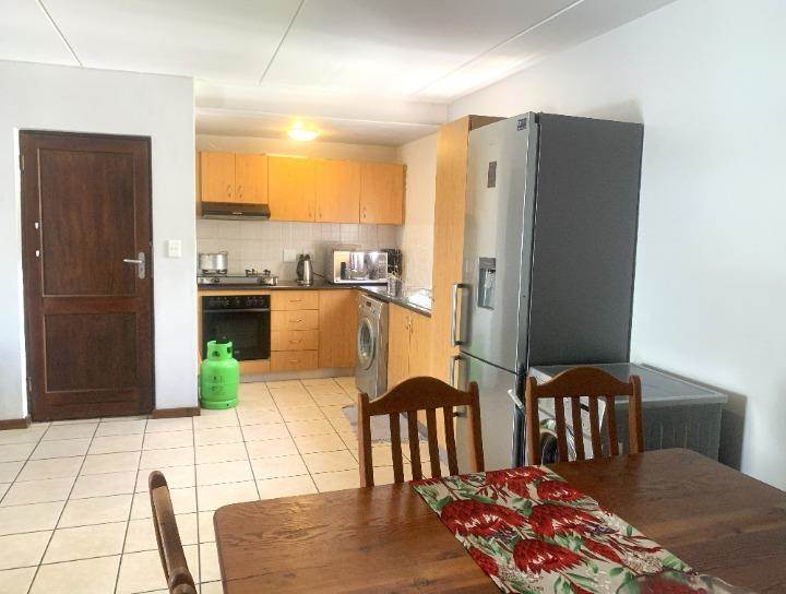 3 Bed Apartment in Paarl photo number 5