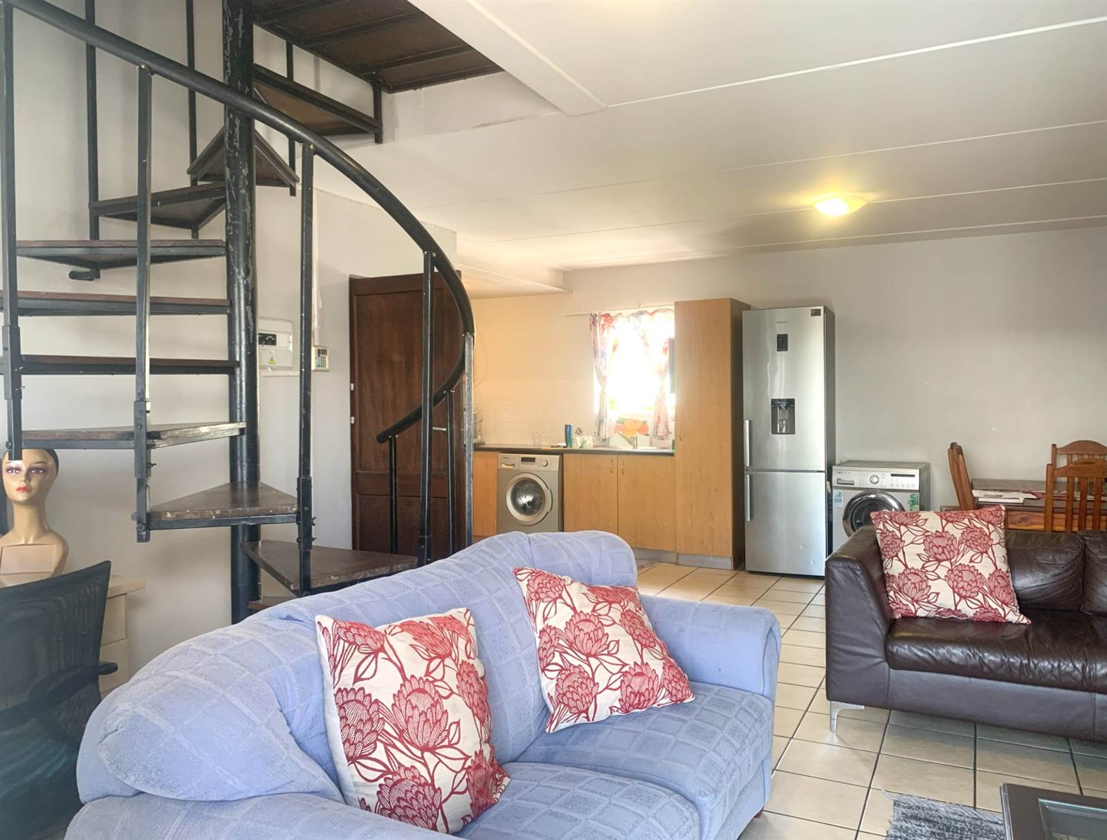 3 Bed Apartment in Paarl photo number 3