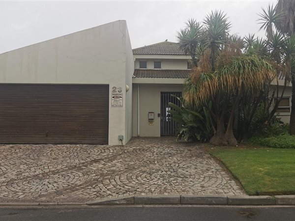 4 Bedroom House 4 Bedroom House
