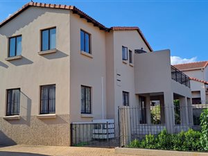 4 Bed House in Waterkloof