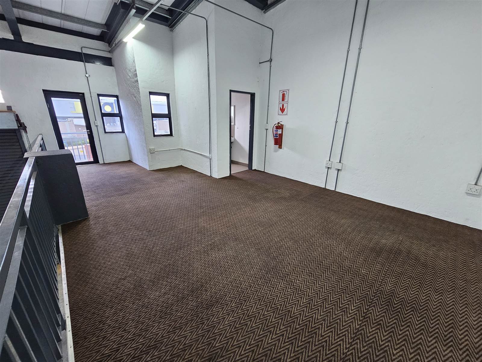 126  m² Industrial space in Dalpark photo number 11