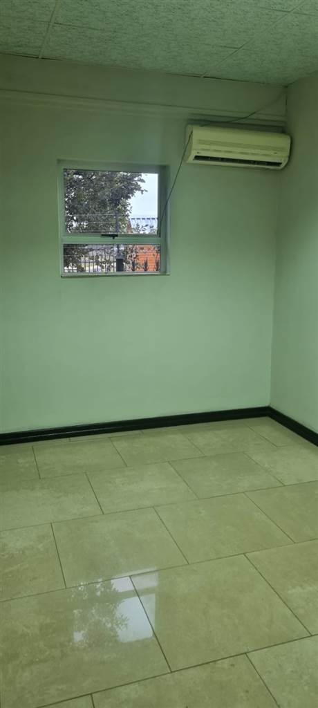 1500  m² Commercial space in Monavoni photo number 13