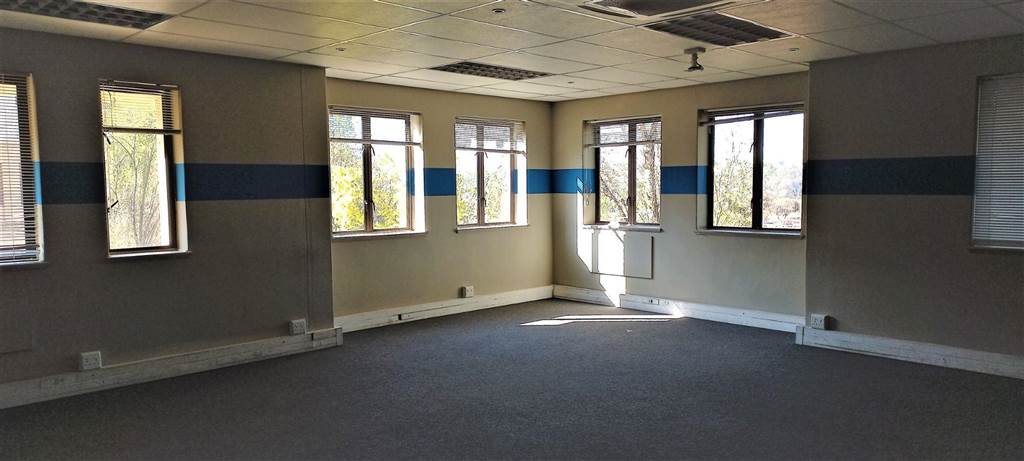 628  m² Commercial space in Sandown photo number 8