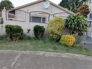3 Bed House in Shallcross