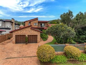 House in Featherbrooke Estate