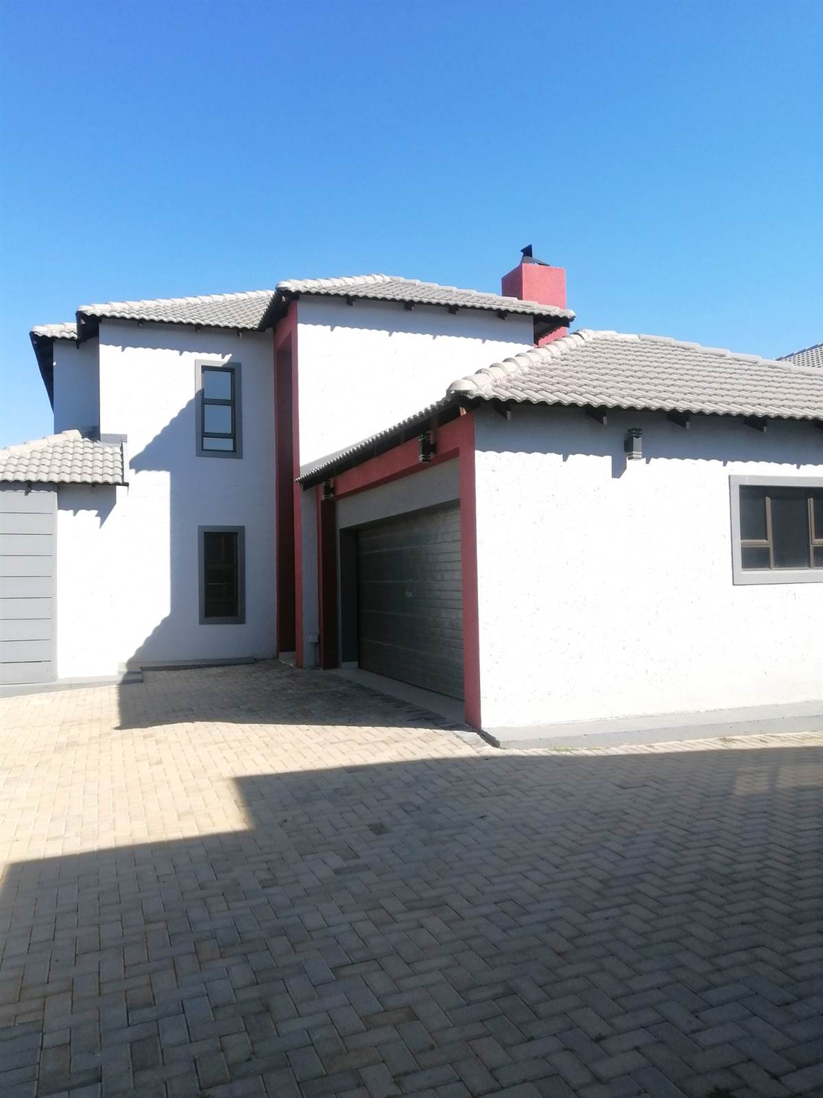 4 Bed House in Derdepoort photo number 18