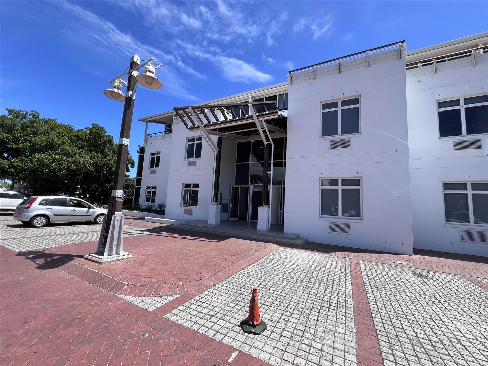 977  m² Commercial space in Mouille Point photo number 28