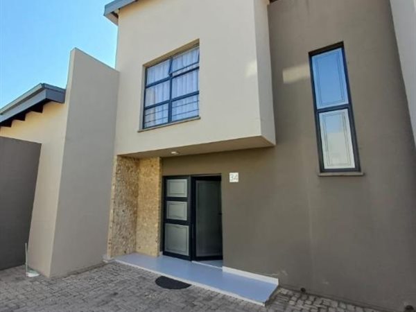 3 Bed Townhouse