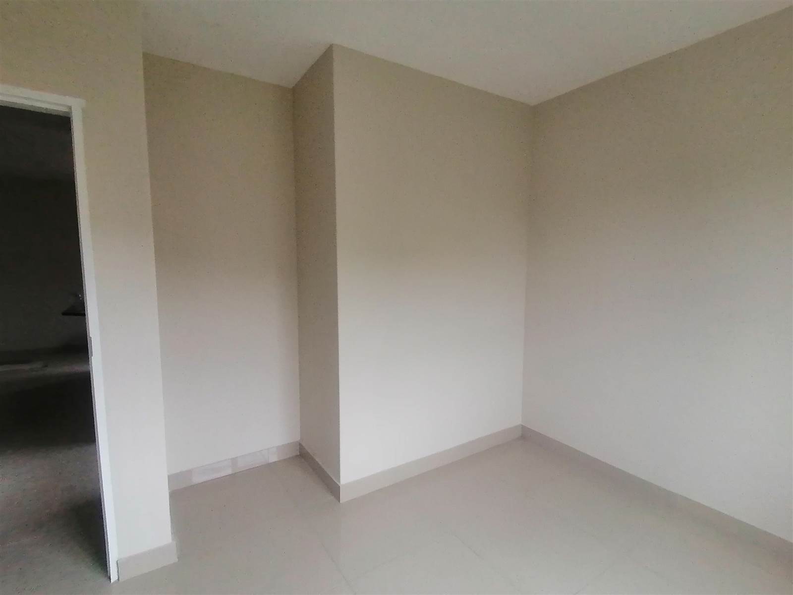 2 Bed Apartment in Tongaat Central photo number 13