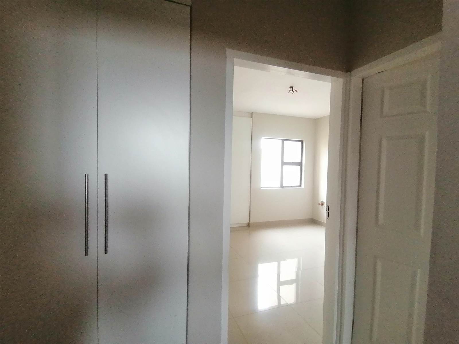 2 Bed Apartment in Tongaat Central photo number 12