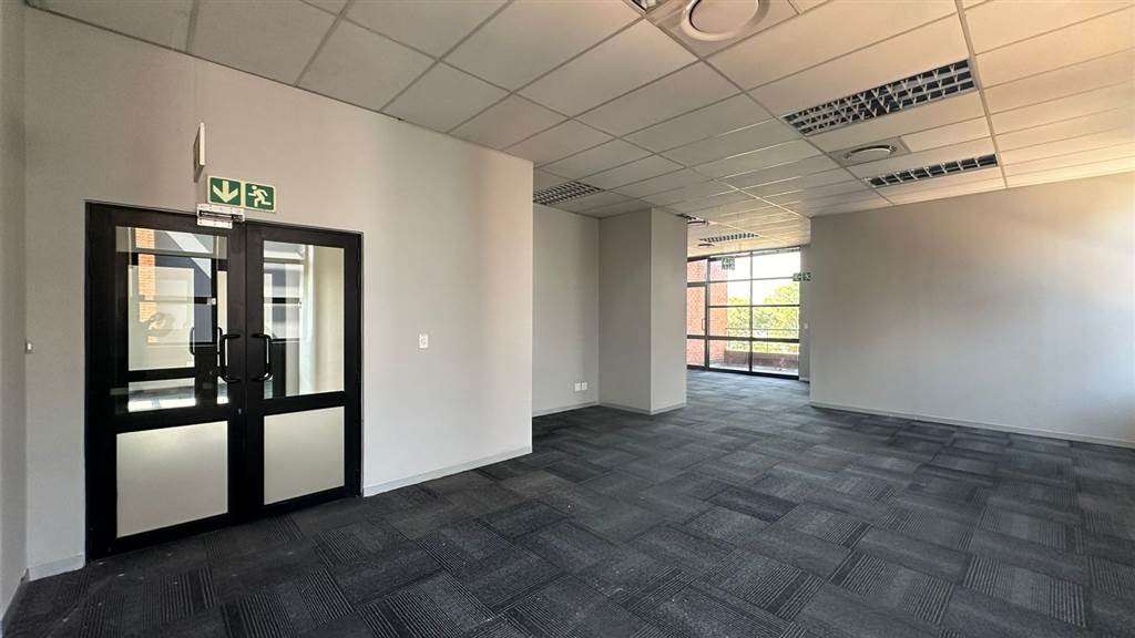121  m² Commercial space in Highveld photo number 4