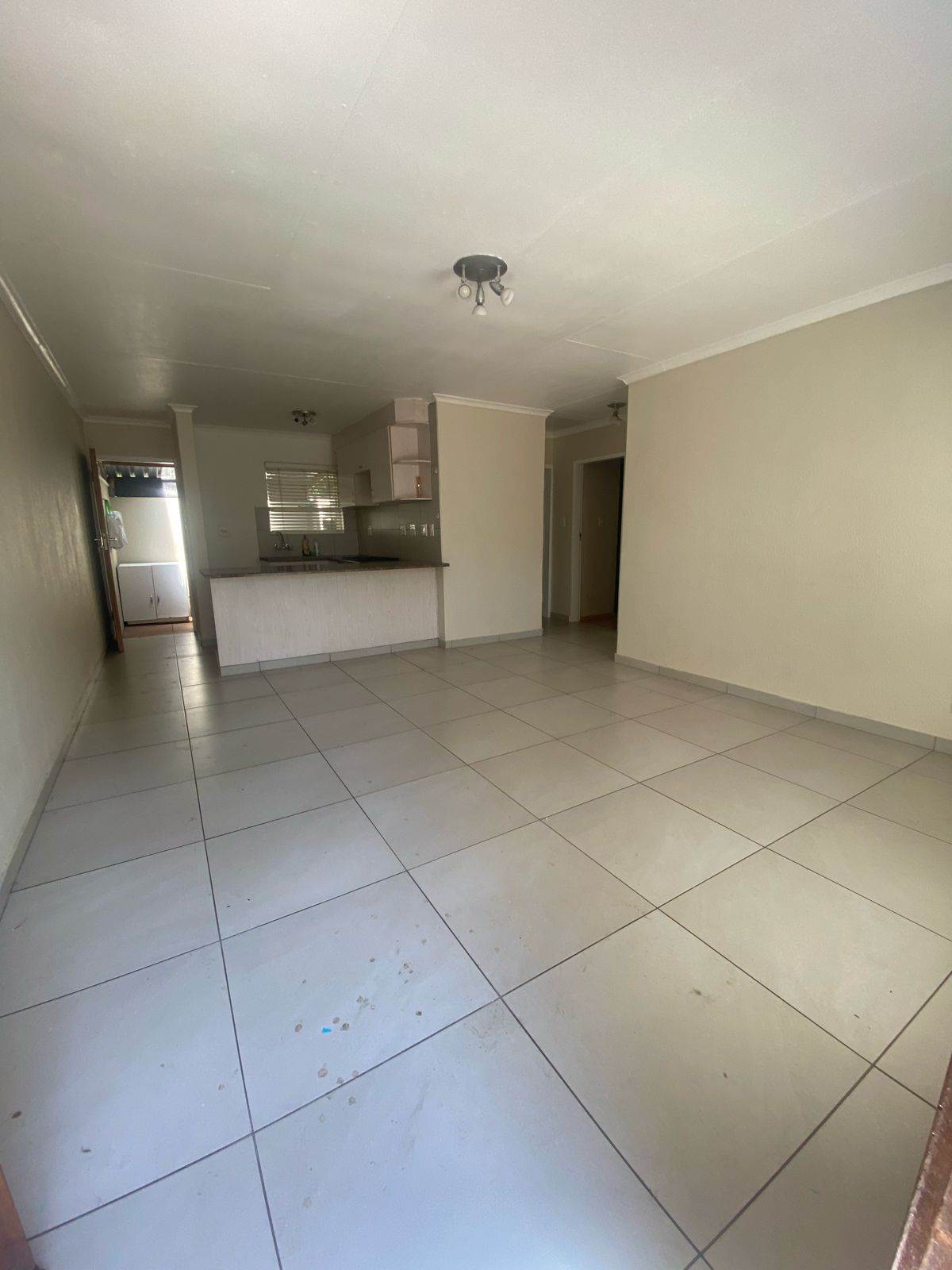 2 Bed House in Fourways Gardens photo number 9