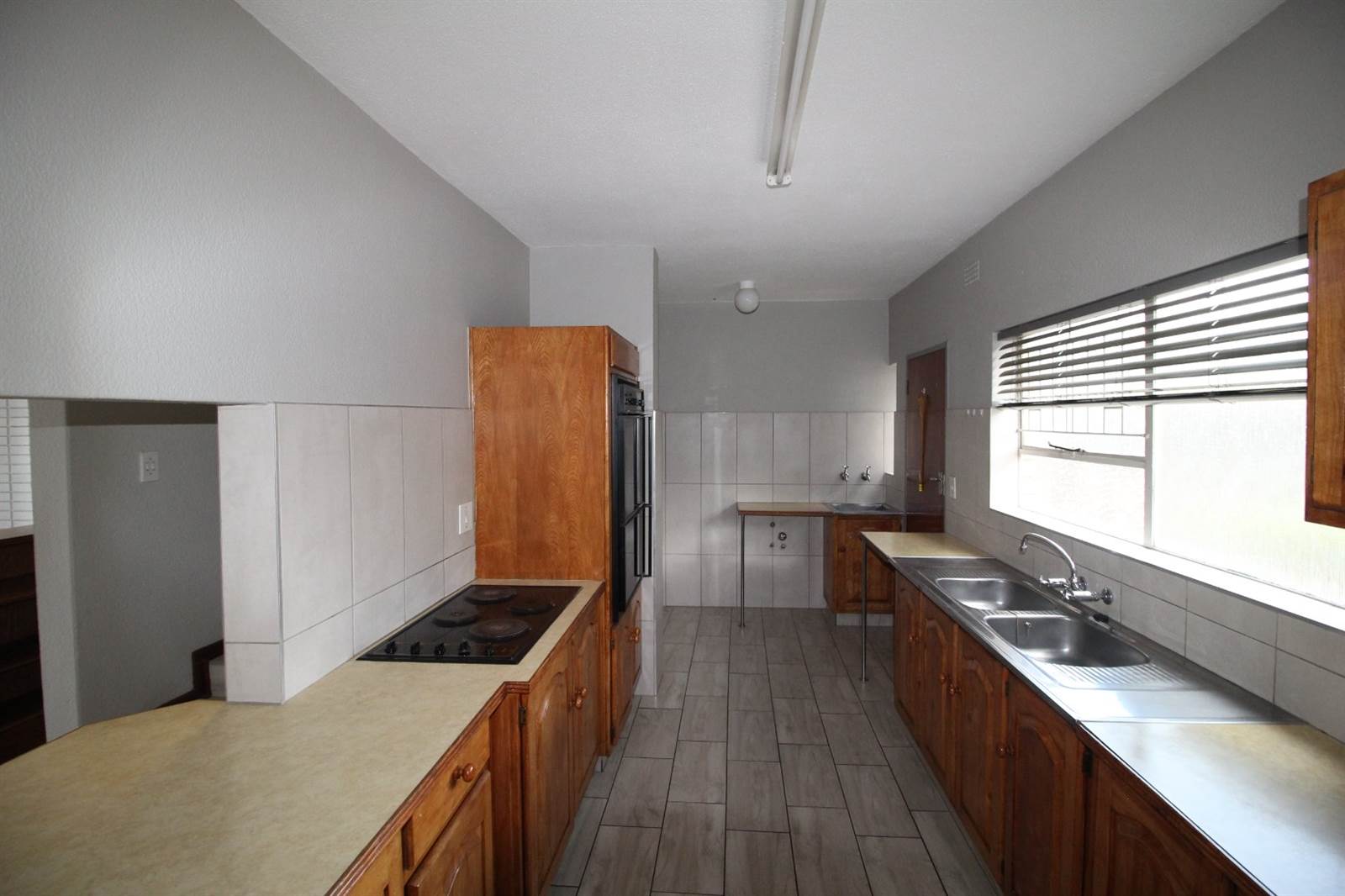 3 Bed Apartment in Benoni Central photo number 2