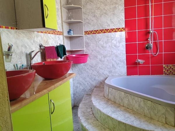 3 Bedroom House 3 Bedroom House