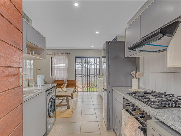 3 Bedroom House 3 Bedroom House