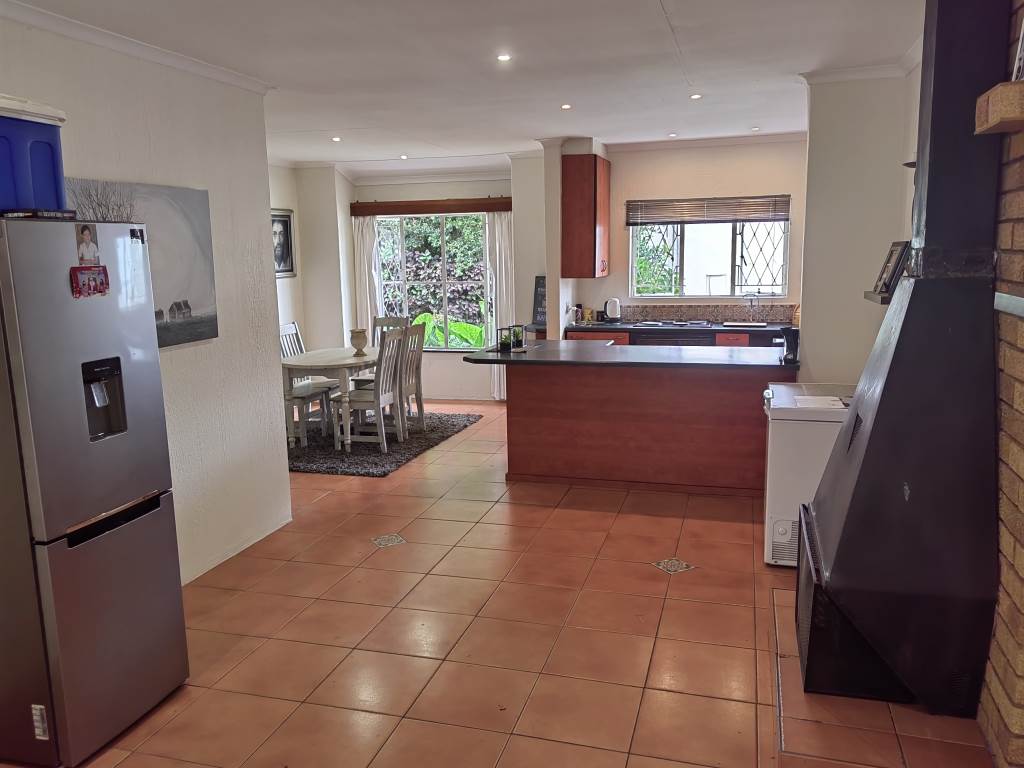 3 Bed House in Randpark Ridge photo number 9