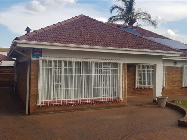 3 Bed House in Creston Hill