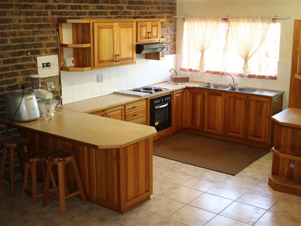 2 Bedroom Townhouse 2 Bedroom Townhouse