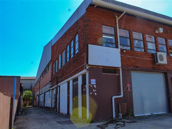 625  m² Commercial space