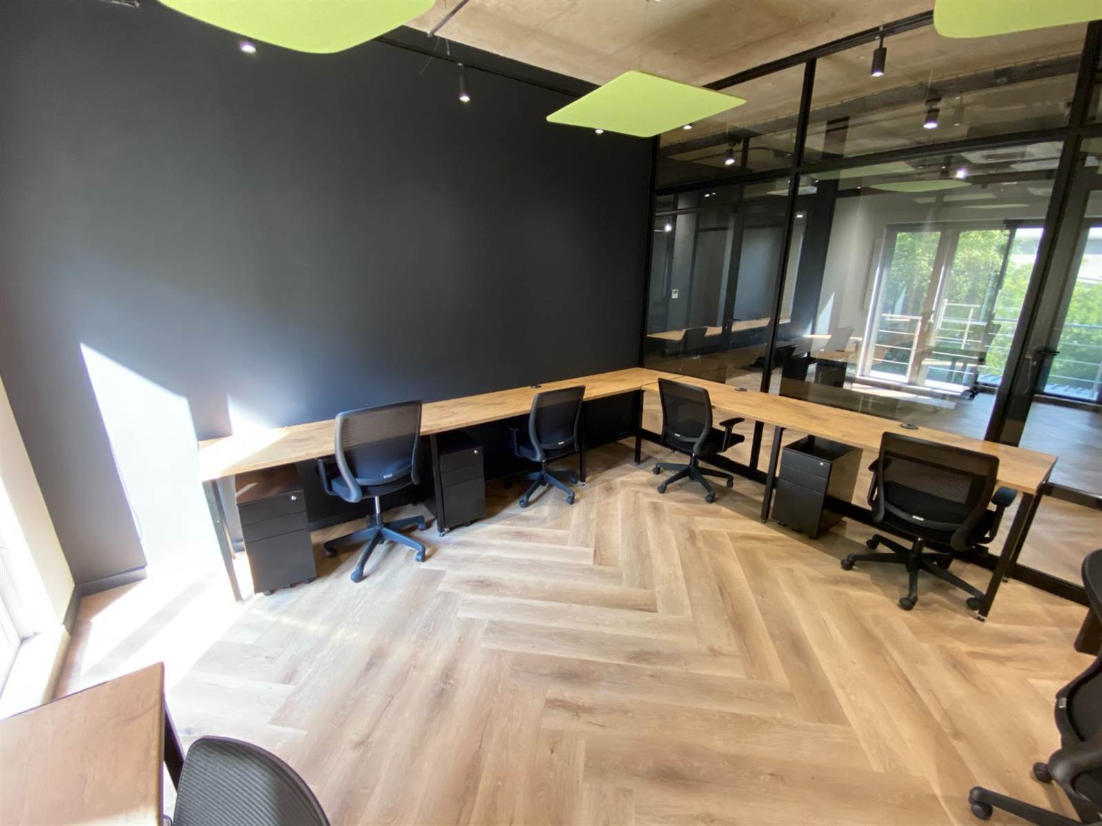 30  m² Office Space in Zwartkop photo number 3
