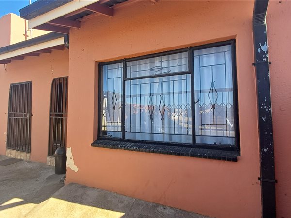 3 Bedroom House 3 Bedroom House