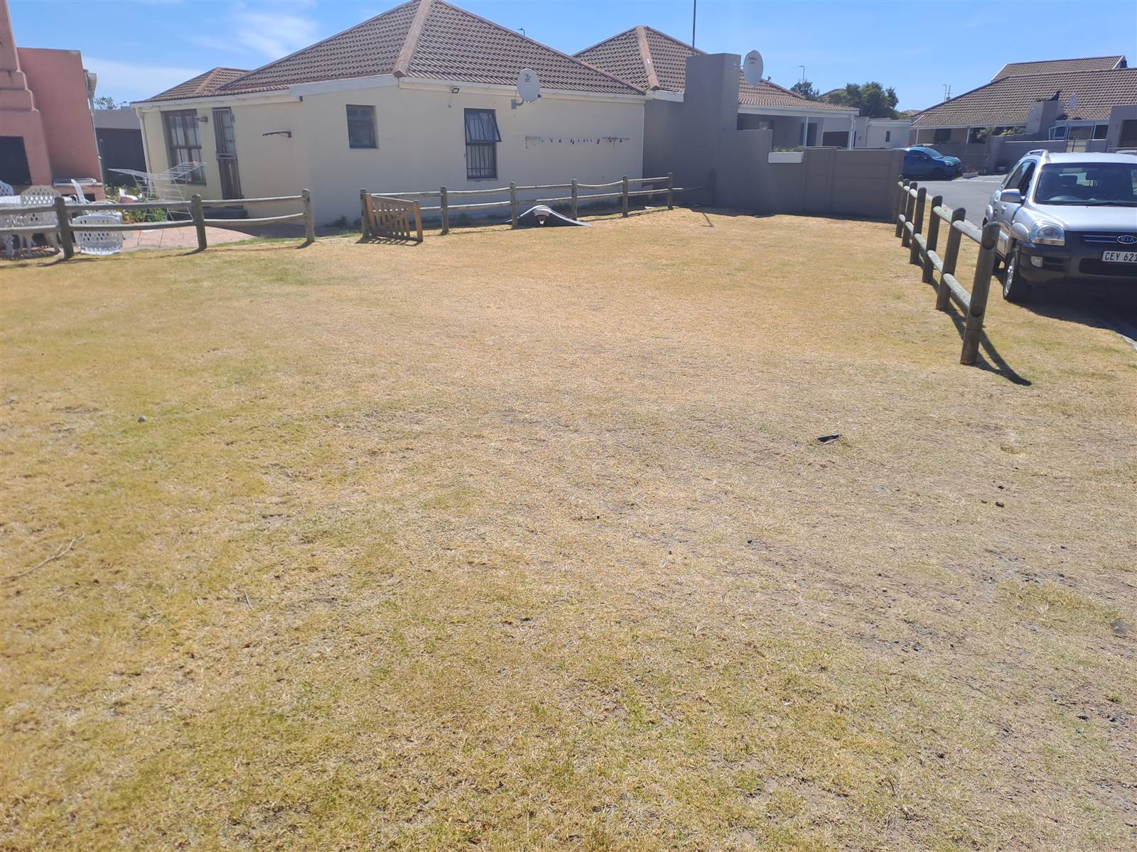 216 m² Land available in Fairview Golf Estate photo number 2