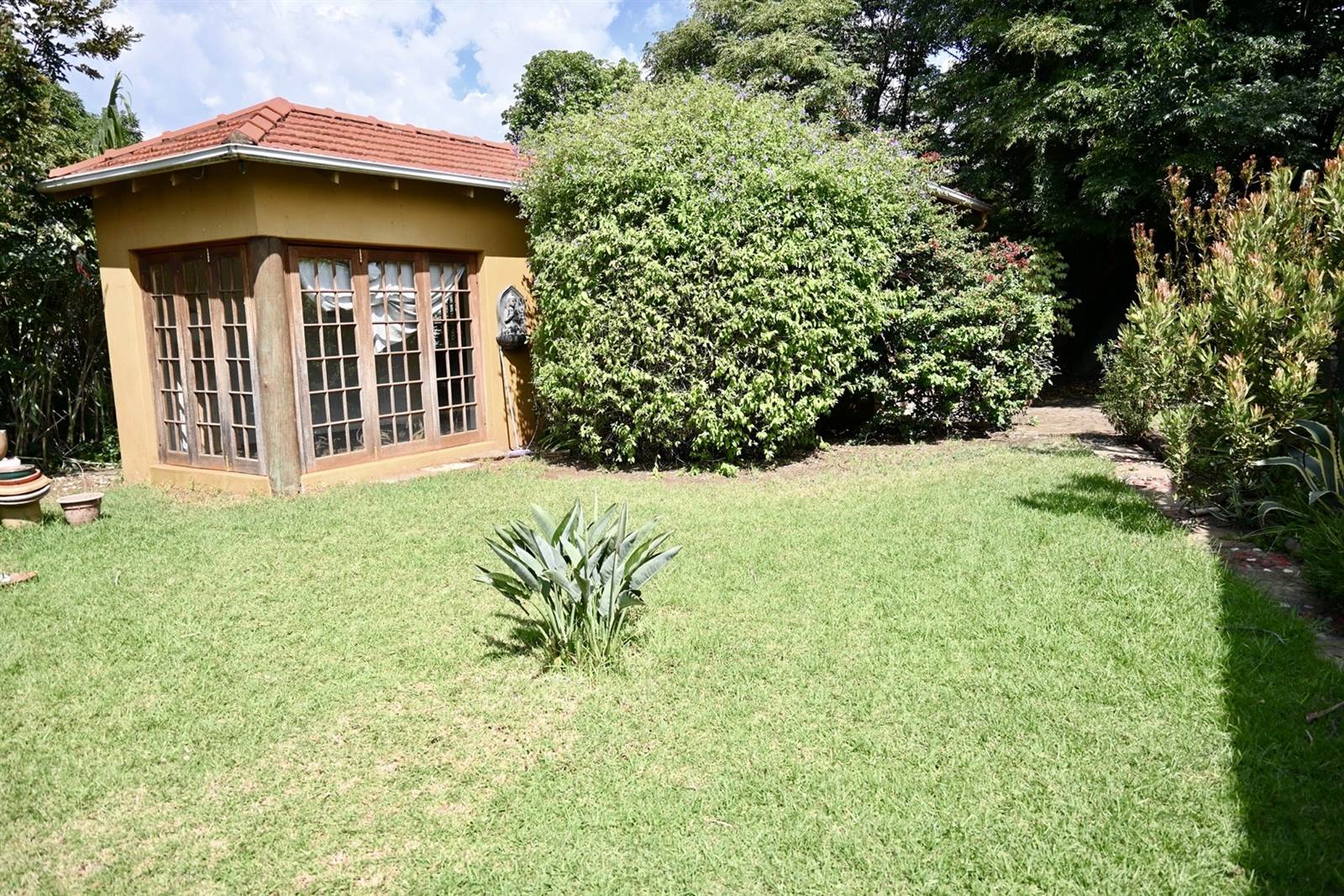 4 Bed House in Greenside photo number 14