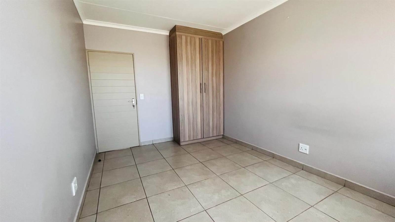 3 Bed House in Witbank Central photo number 13