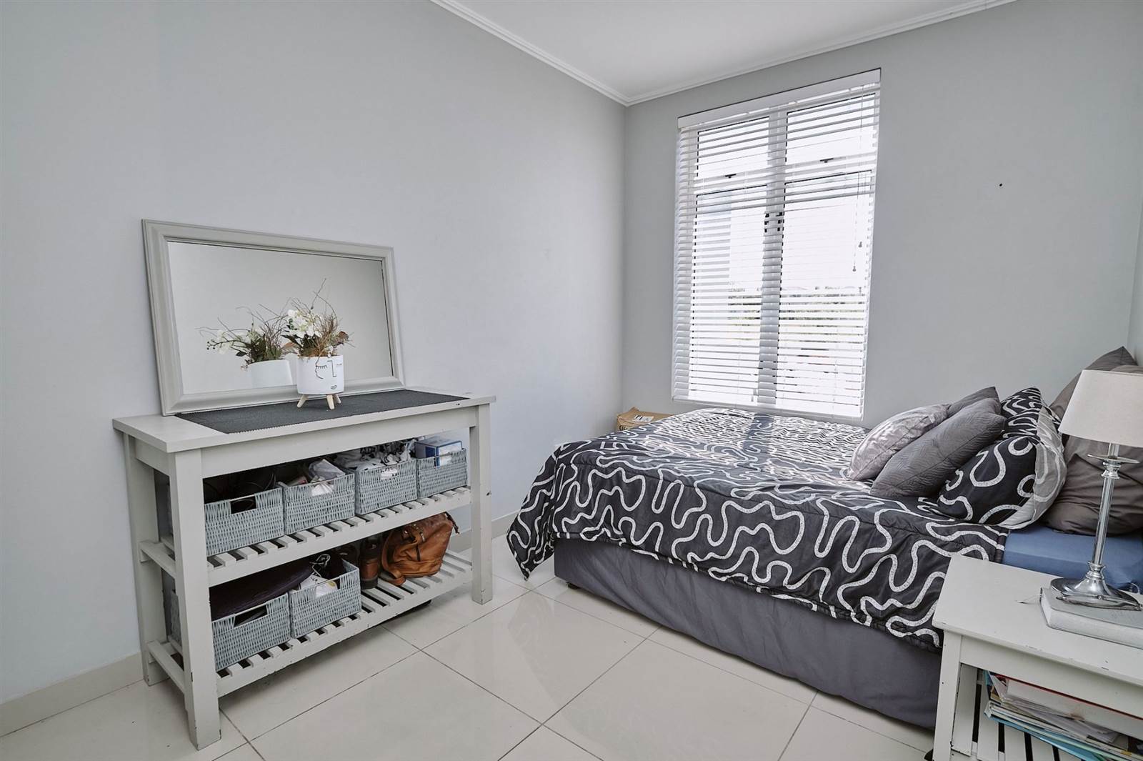 2 Bed Apartment in Durbanville Central photo number 10