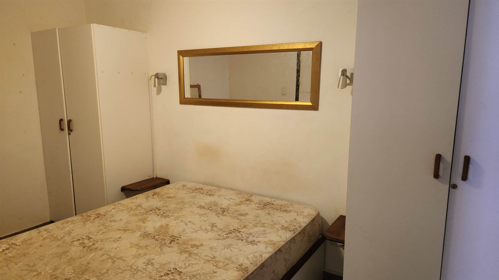 2 Bed Apartment in Uvongo photo number 27
