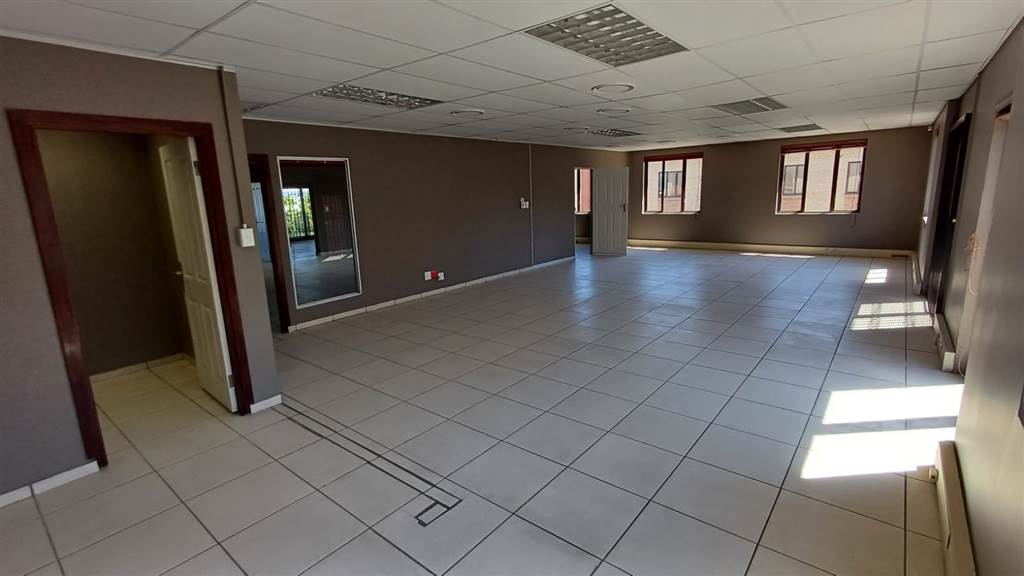 227  m² Commercial space in Honeydew photo number 5