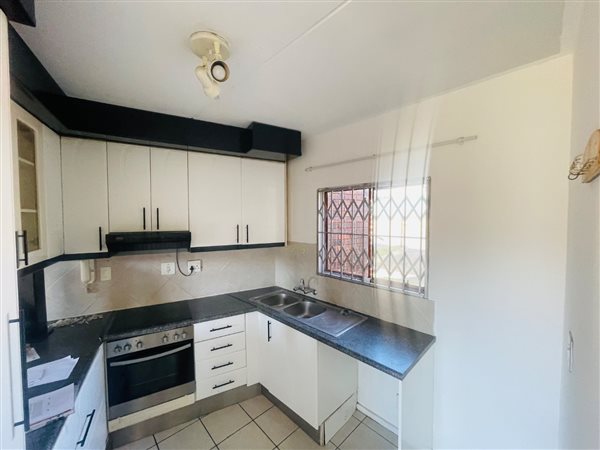3 Bedroom Townhouse 3 Bedroom Townhouse