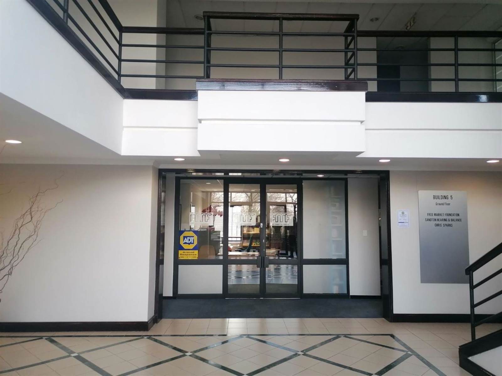 148  m² Commercial space in Bryanston photo number 3