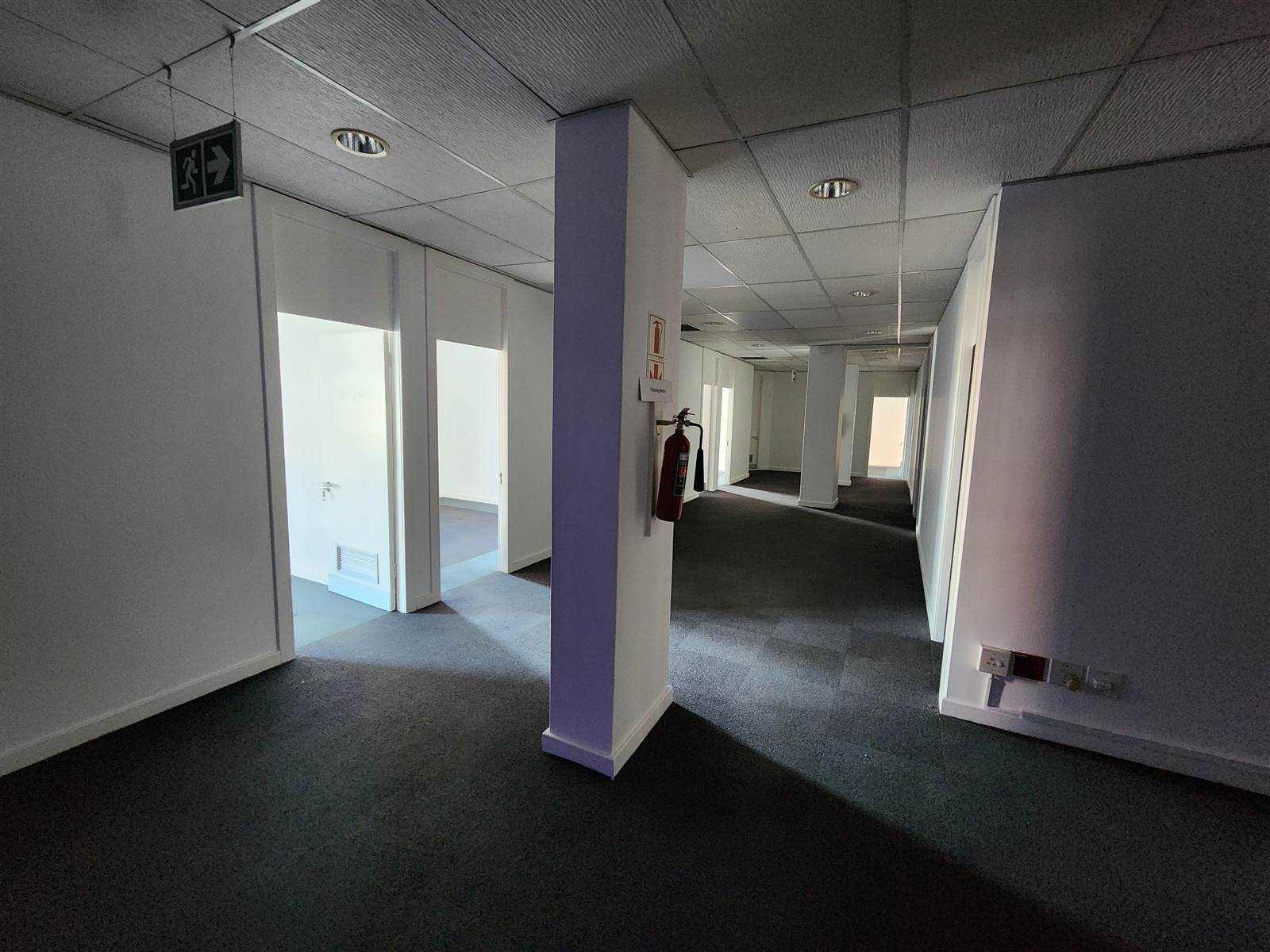 600  m² Commercial space in Wynberg photo number 10