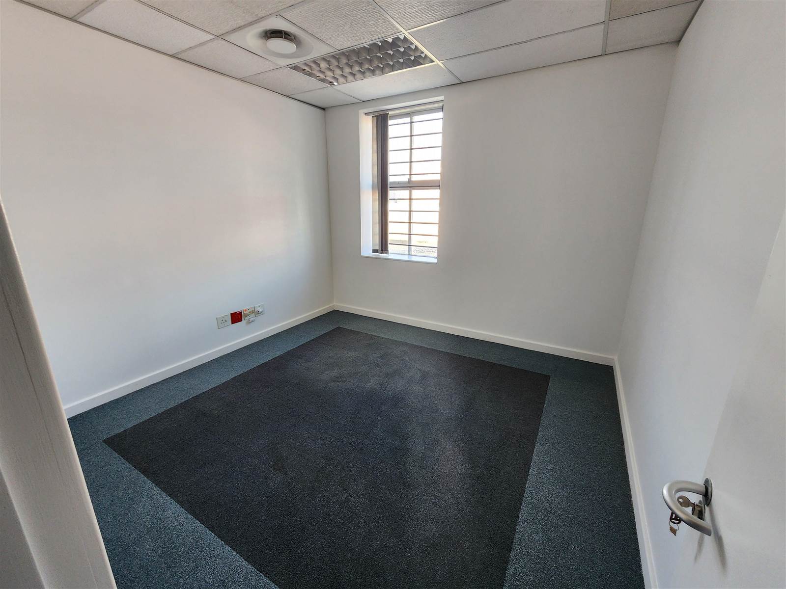 600  m² Commercial space in Wynberg photo number 12