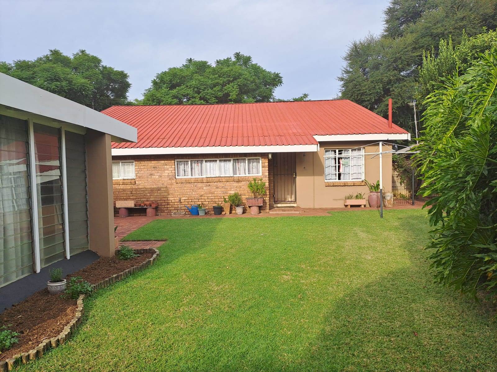 3 Bed House in Rietfontein photo number 3