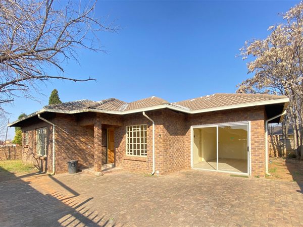 3 Bedroom House 3 Bedroom House