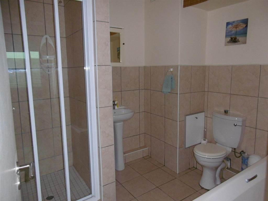 3 Bed Apartment in Winklespruit photo number 2
