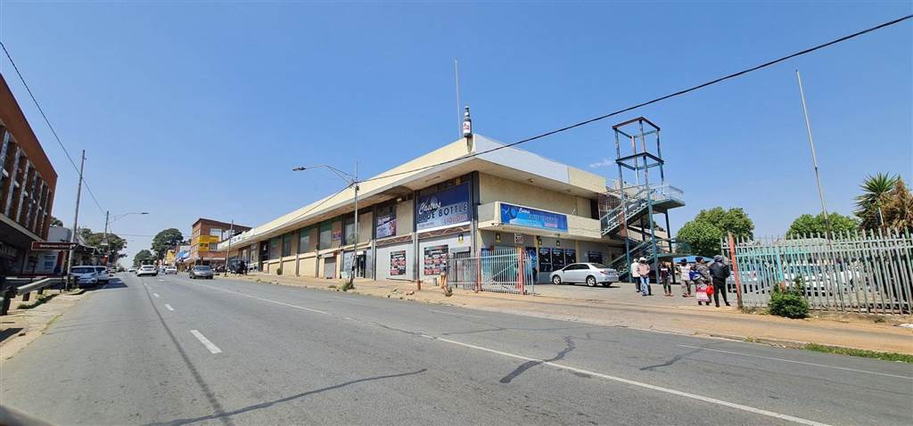 4600  m² Commercial space in Turffontein photo number 5