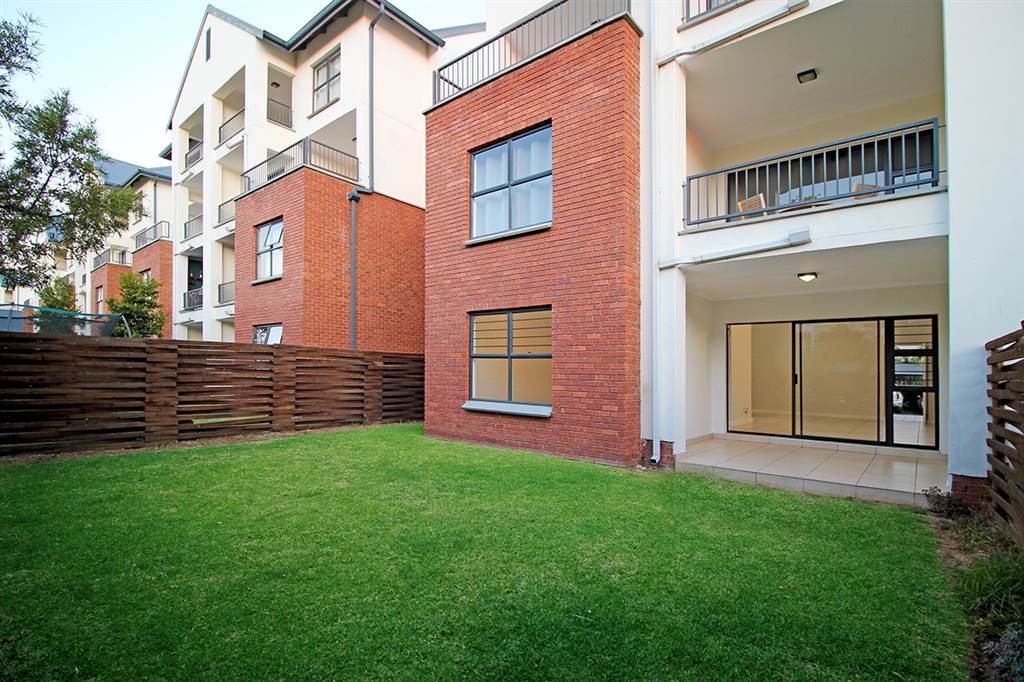3 Bed Apartment in Greenstone Crest photo number 24