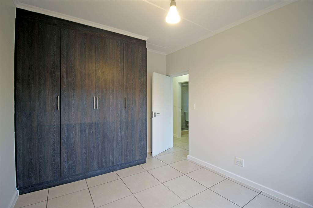 3 Bed Apartment in Greenstone Crest photo number 15