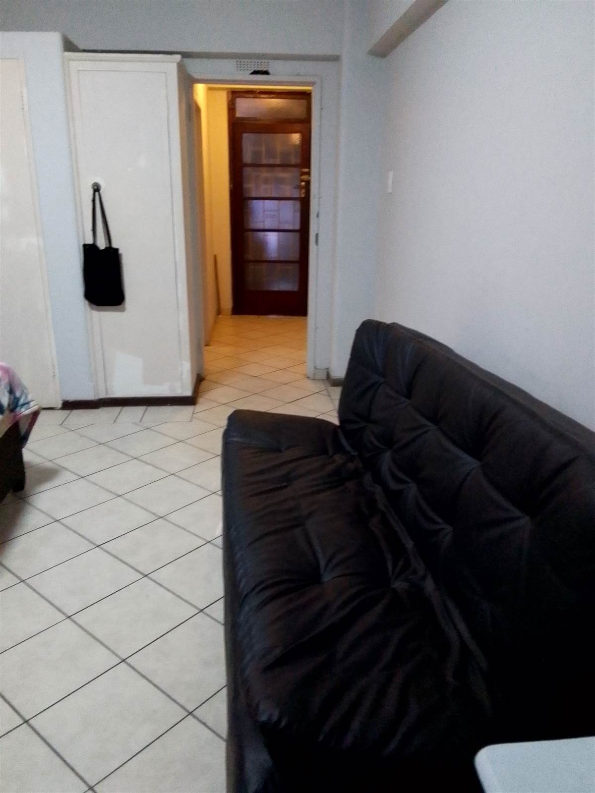 1 Bed Apartment in Durban CBD photo number 11