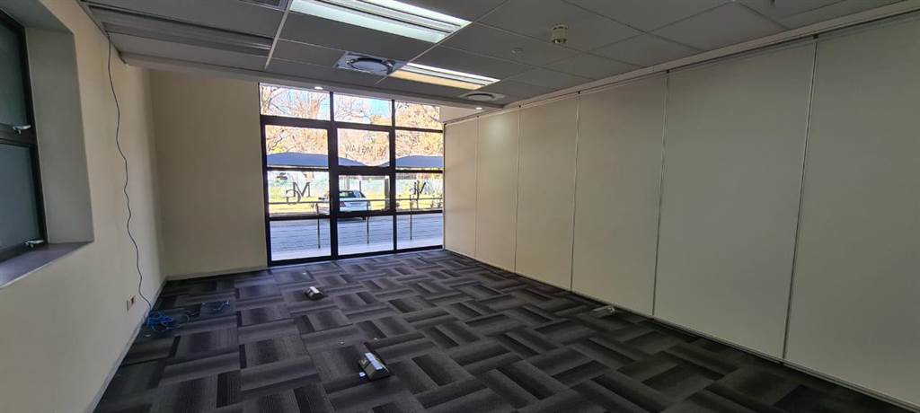 169  m² Commercial space in Sandown photo number 8
