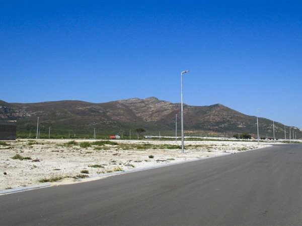 1487 m² Land available in Hawston