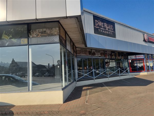 761  m² Retail Space